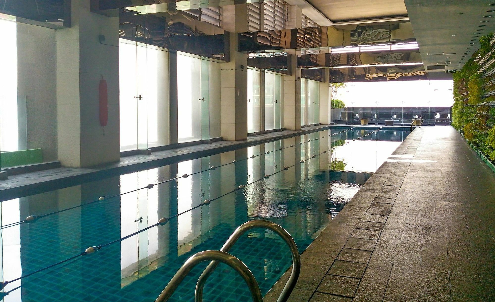 Zen Home Gramercy Residences Makati Макати Экстерьер фото
